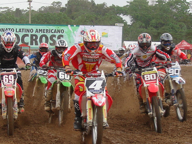 Latino/Acre - Rodrigo vence primeira bateria e se aproxima de título inédito