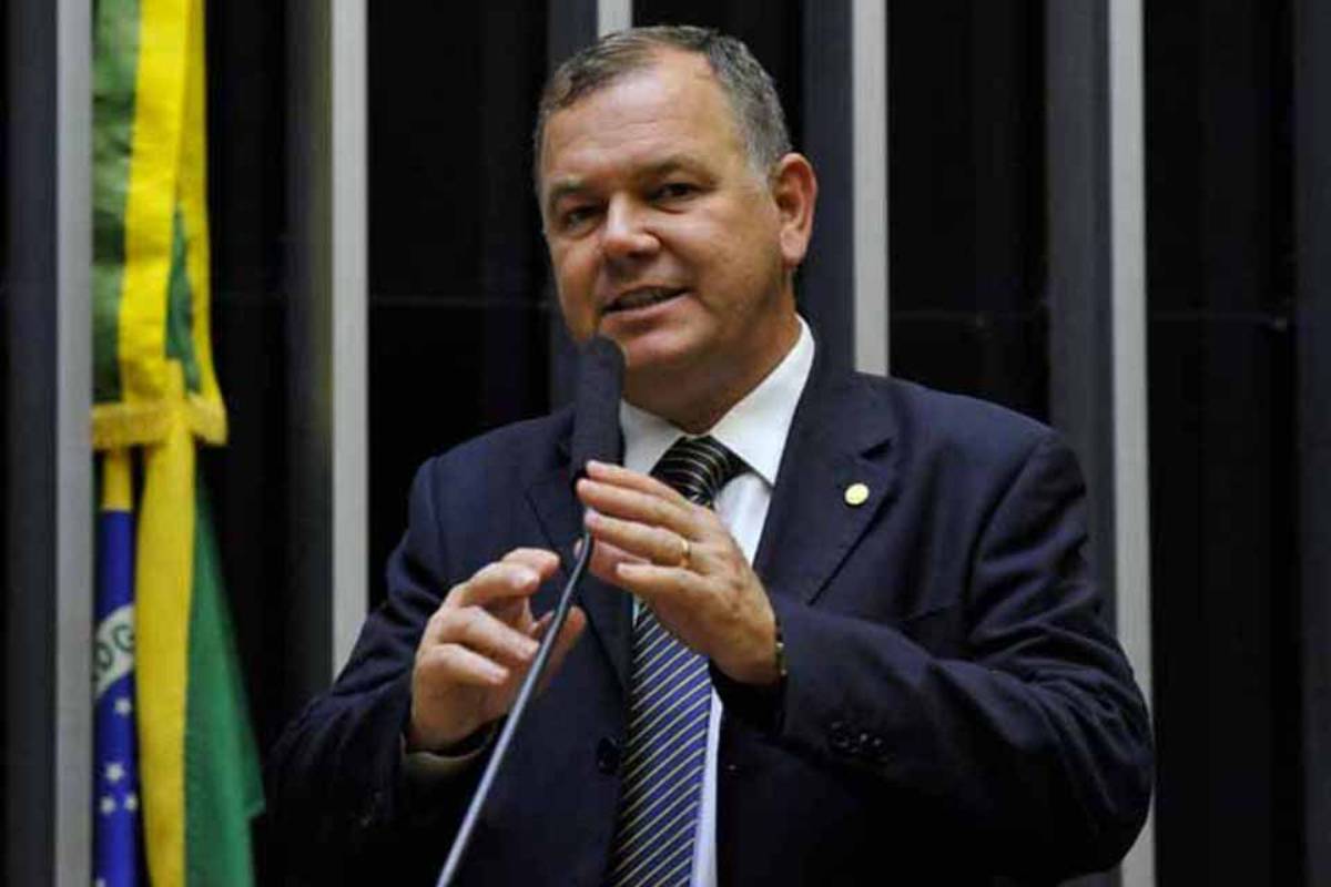 SUMIDO: Lúcio Mosquini registra a pior frequência entre deputados federais no Congresso 