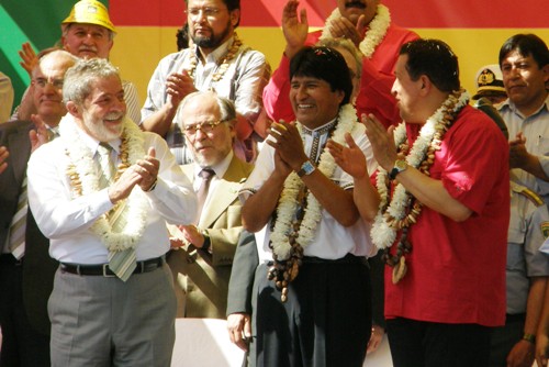 Lula diz que vai construir ponte binacional em Guajará Mirim - Veja várias fotos do encontro