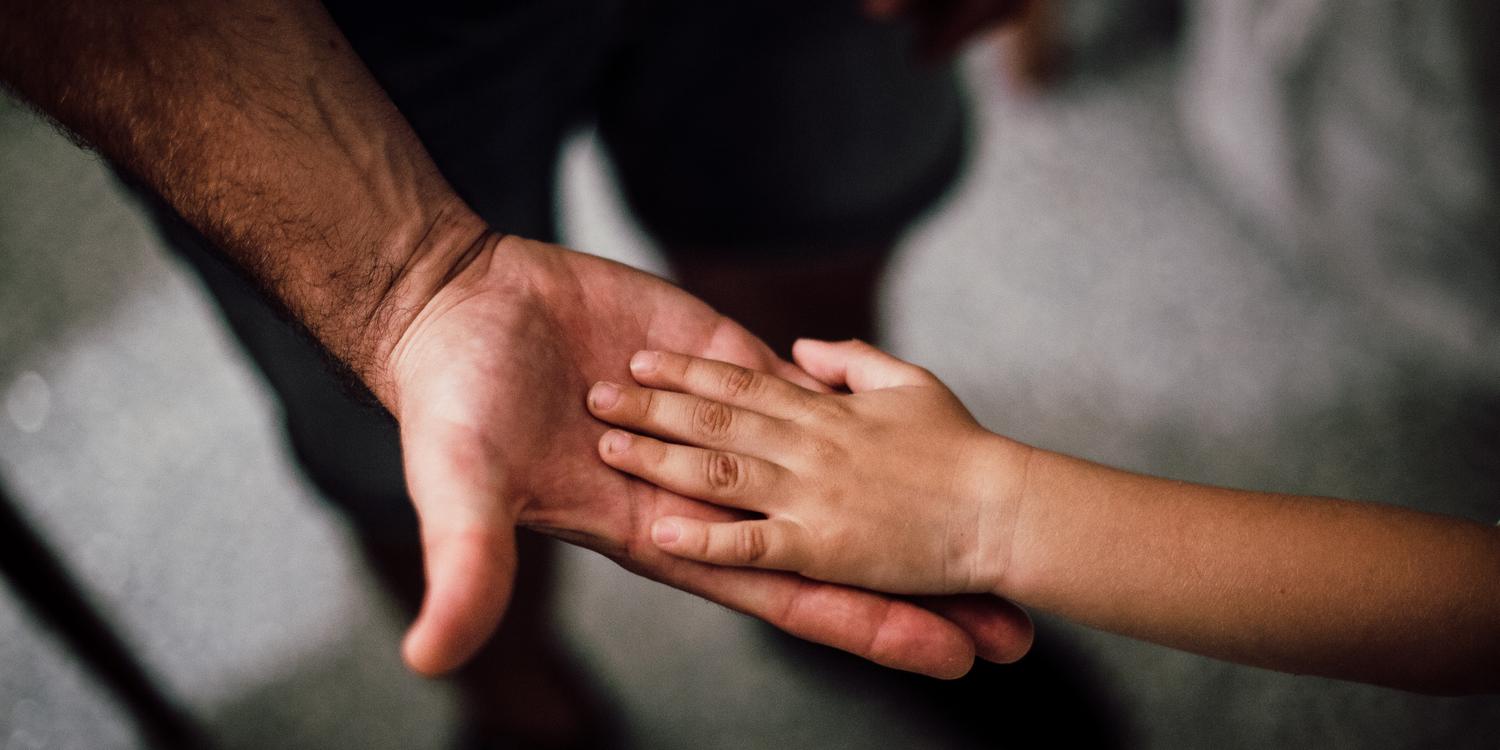 HORROR: Pai é preso suspeito de estuprar filha de três anos em residência