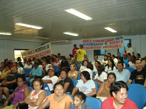 Servidores reclamam na Câmara de falta de respeito do prefeito com sindicalistas