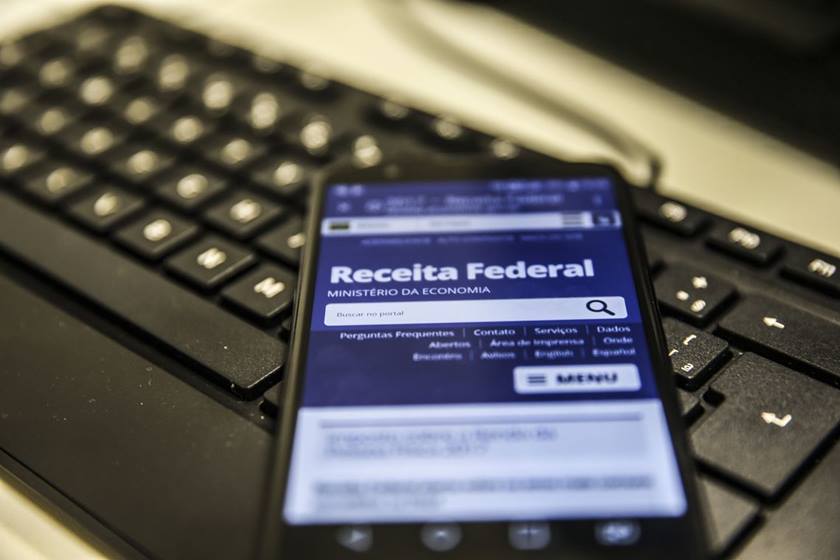 IRPF 2019: consulta ao terceiro lote da restituição e como receber