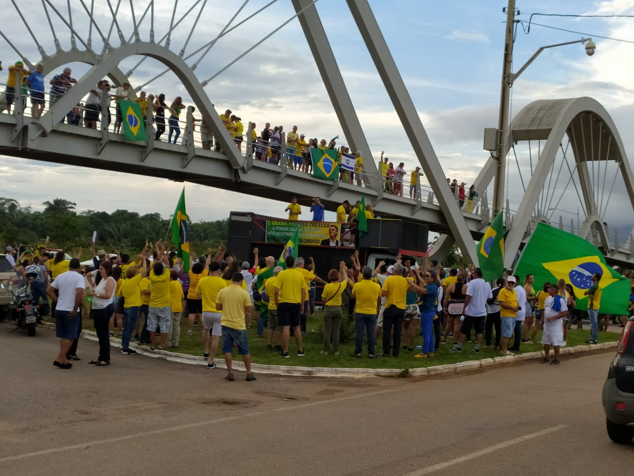 MANIFESTAÇÃO: Protesto em apoio a Bolsonaro é realizado em Porto Velho