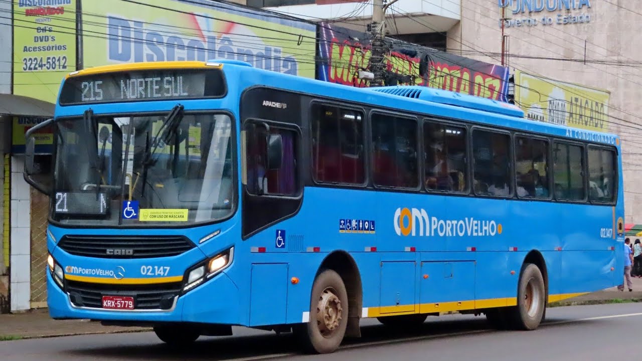TARADO NO BUSÃO: Homem é flagrado assistindo pornô e se masturbando em Porto Velho