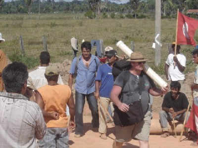 Foto - Bloqueio na BR (via Cuiabá)