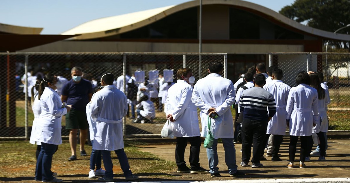 MÉDICOS: Segunda etapa do Revalida é realizada neste sábado e domingo