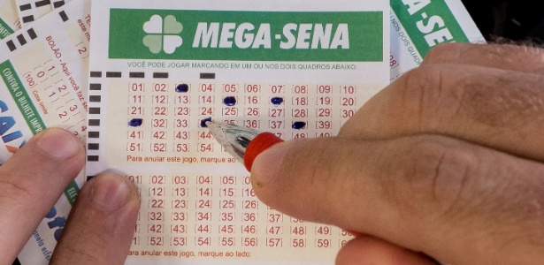 Mega-Sena acumula e vai pagar R$ 50 milhões; confira dezenas sorteadas