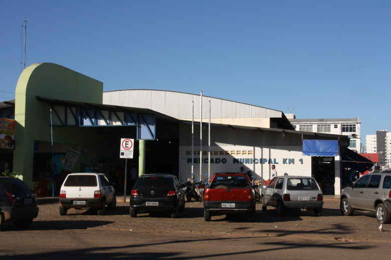 MERCADO DO KM-1: Tradição que resiste e movimenta o comércio em Porto Velho