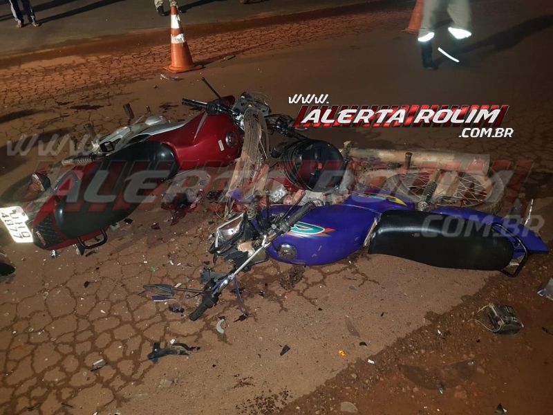 ACIDENTE: Violenta colisão frontal entre motos resulta em duas vítimas com fraturas 