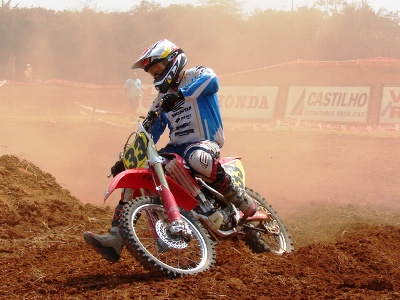 Roni Camurça, piloto de motocross morre durante prova de Ji-Paraná