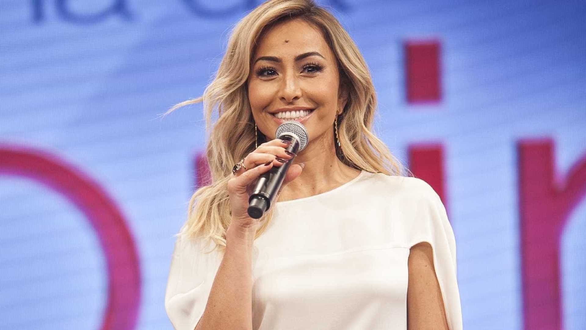 Sabrina Sato deve ficar fora da Record até 2019