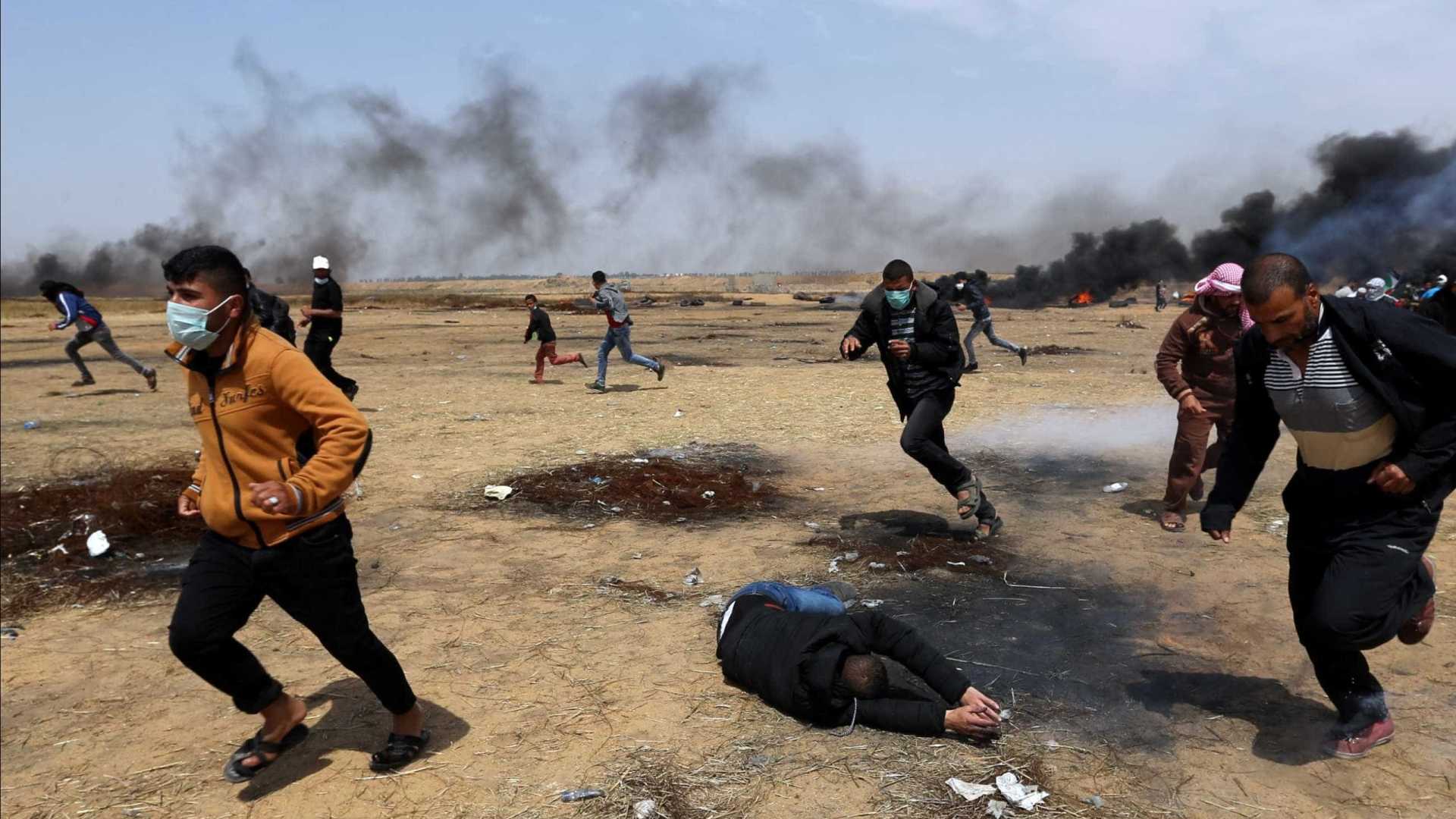 Israel mata 3 manifestantes e fere centenas em Gaza