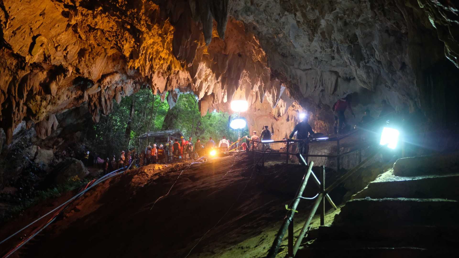 MENSAGENS: Meninos presos em caverna na Tailândia enviam cartas: 'Estamos bem'