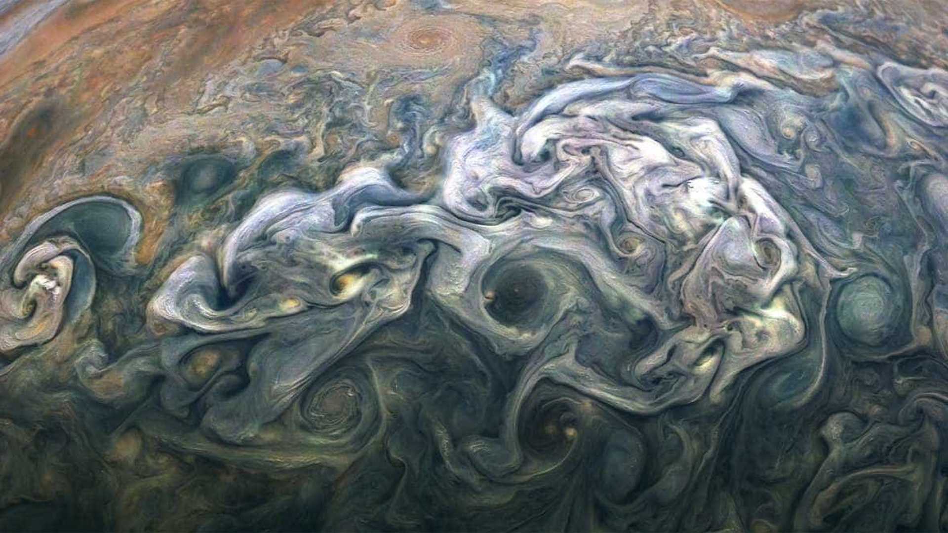 UAU! Sonda Juno envia novas imagens sensacionais de Júpiter