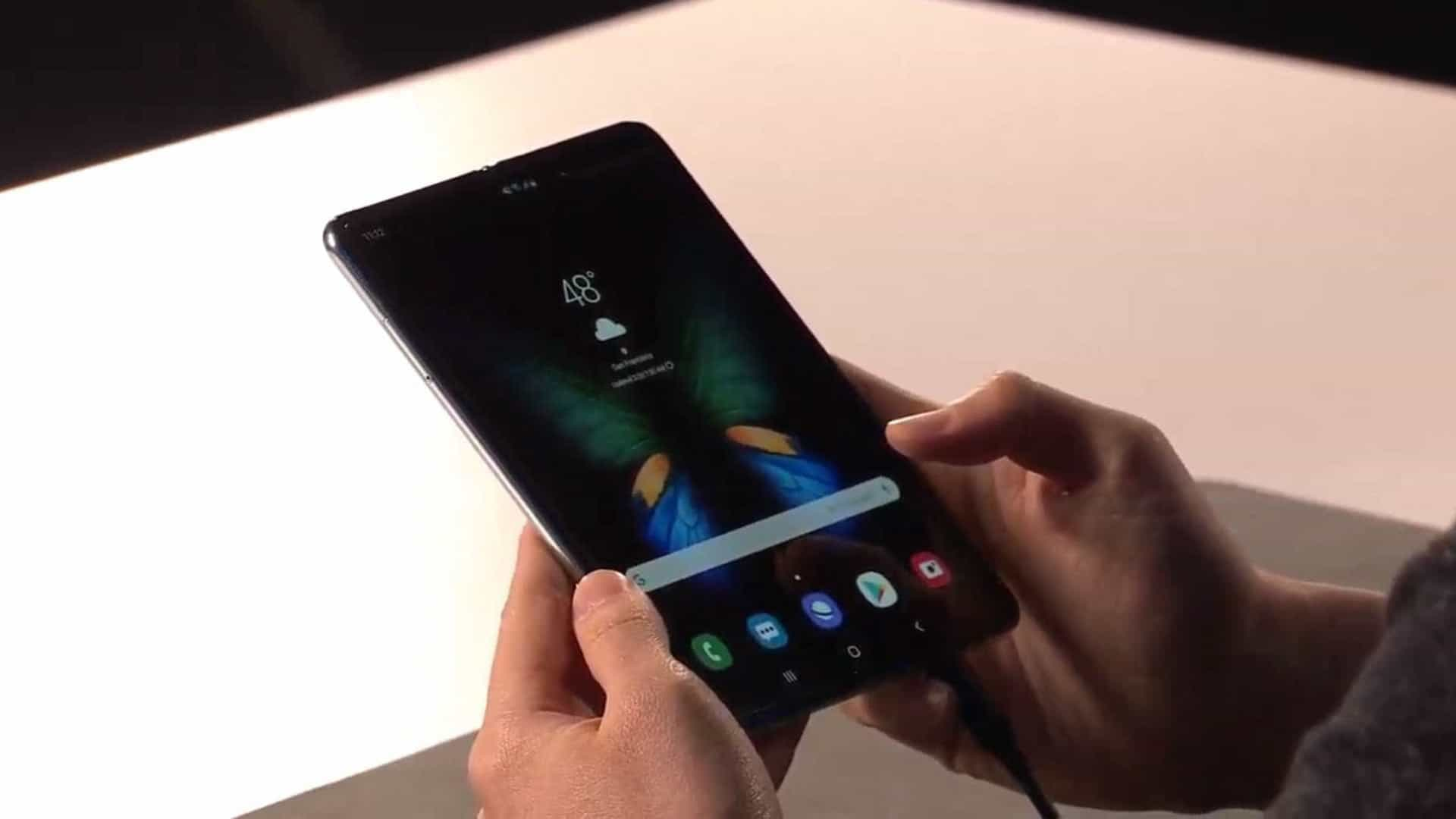 GALAXY FOLD: Samsung confirma smartphone dobrável para setembro