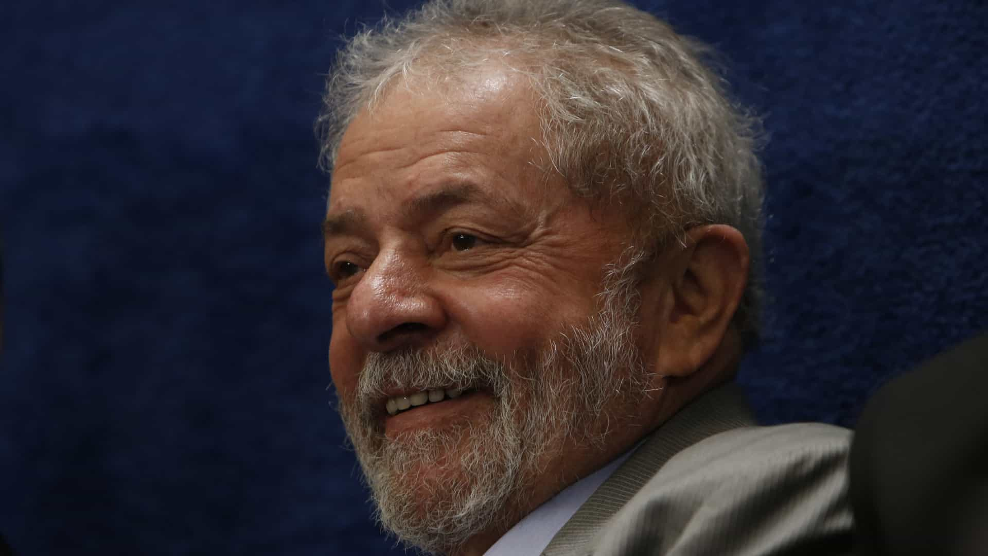 APOIO: Papa Francisco envia carta a Lula pedindo para ele não desanimar