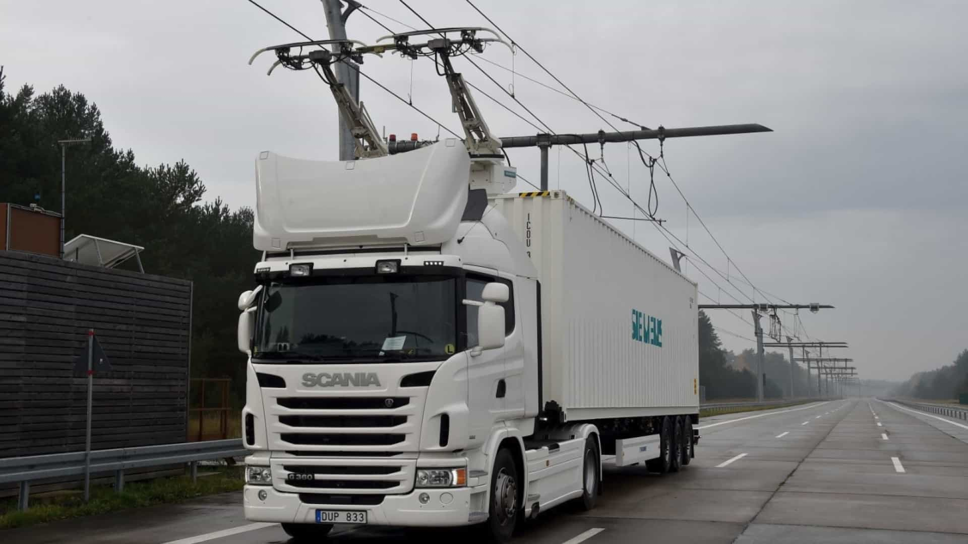 TRANSPORTE: Alemanha começou a testar estrada para caminhões elétricos