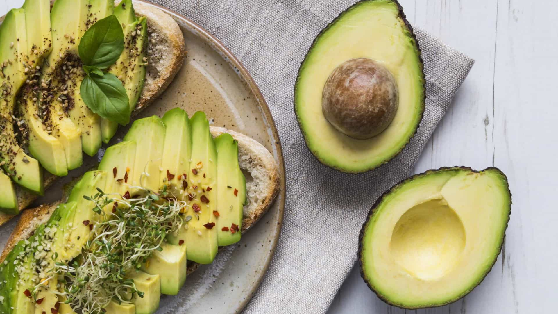 'SUPERPODERES': Três bons motivos para comer abacate todos os dias