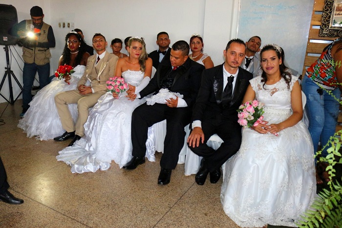 CERIMÔNIA: Casamento coletivo celebra união de casais no presídio Aruana