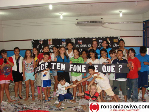 Feira de Ciências do colégio Objetivo Veja fotos