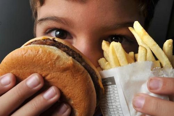 DIA DA ALIMENTAÇÃO: Maioria de adolescentes acompanhados na atenção básica se alimenta mal