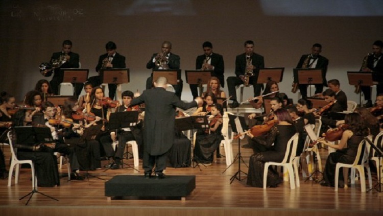 PALÁCIO DAS ARTES:  Teatro reabre neste sábado com concerto musical e exposição de artes plásticas