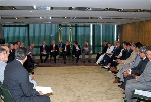 Cahúlla participa de reunião com presidente em Brasília sobre o PAC