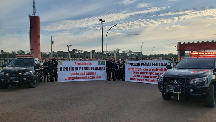 MOBILIZAÇÃO: Agentes  federais fazem manifestação pela criação de Polícia Penal