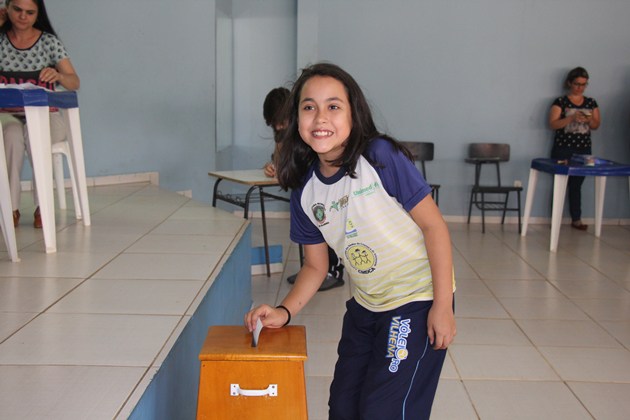 VOTAÇÃO: Estudantes de Vilhena elegem prefeita mirim