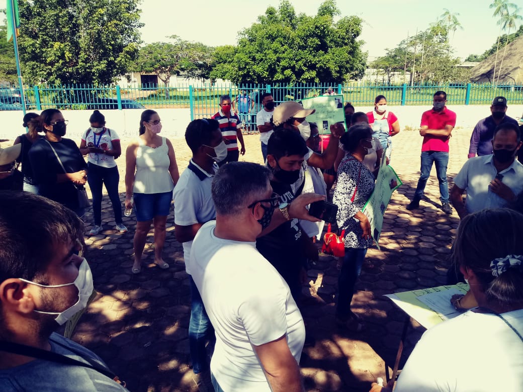 REVOLTA – Moradores de Guajará-Mirim protestam contra abandono das autoridades durante pandemia