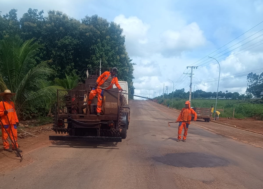 JEAN OLIVEIRA: Governo recupera rodovia 010 entre Rolim de Moura e Nova Brasilândia d’Oeste