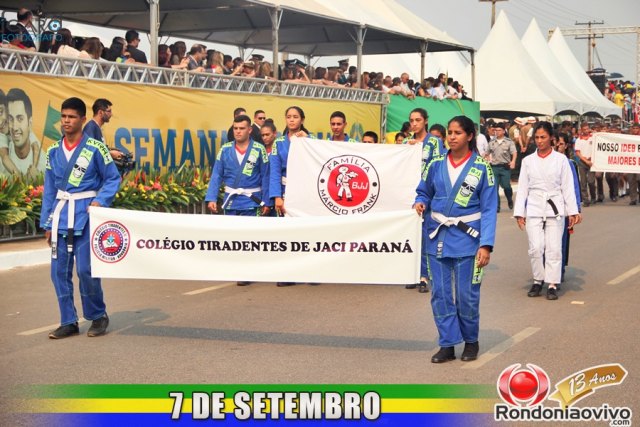 7 DE SETEMBRO: Desfile cívico do Colégio Tiradentes de Jacy-Paraná / 2018