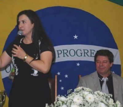 Prefeita, vice e parentes viram réus em ação contra nepotismo