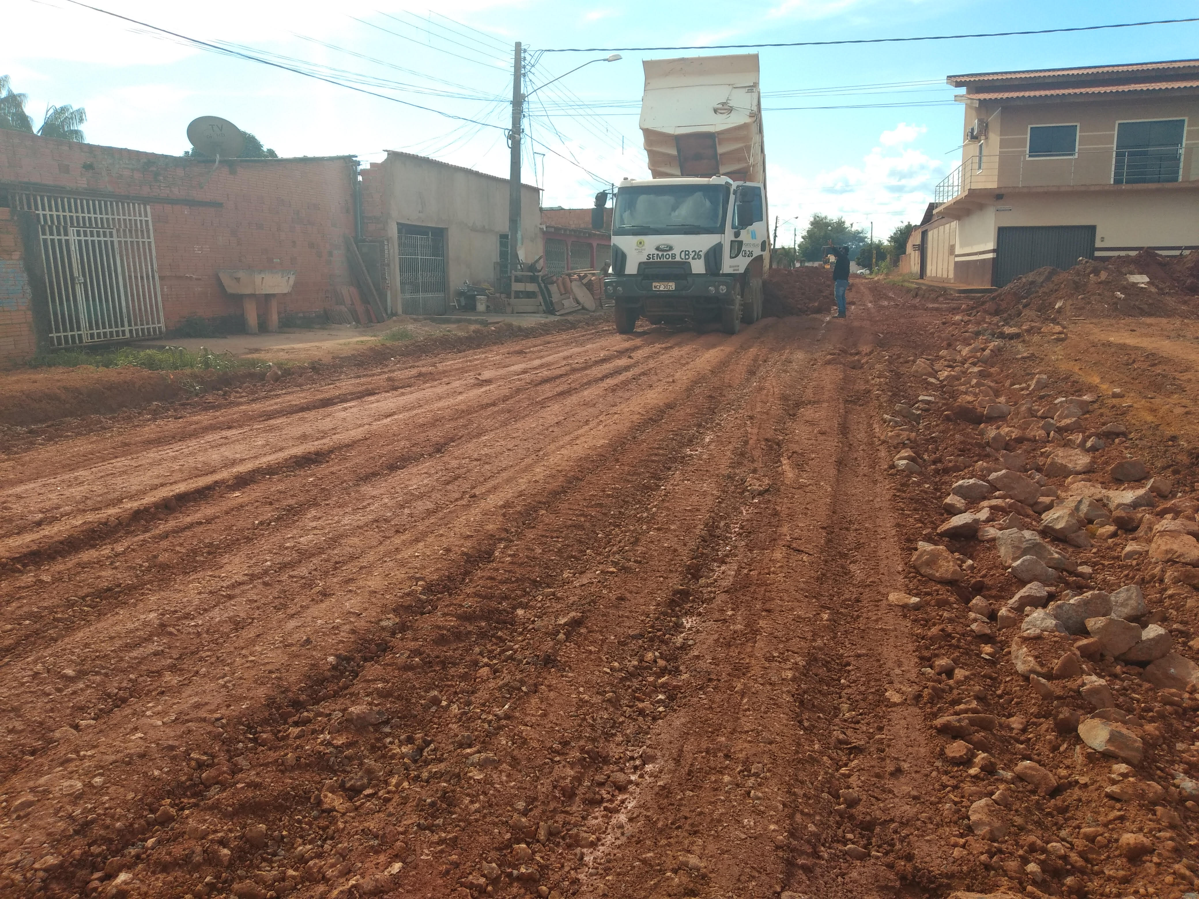 INFRAESTRUTURA: Providência de vereador Da Silva do SINTTRAR leva asfalto ao bairro Lagoinha