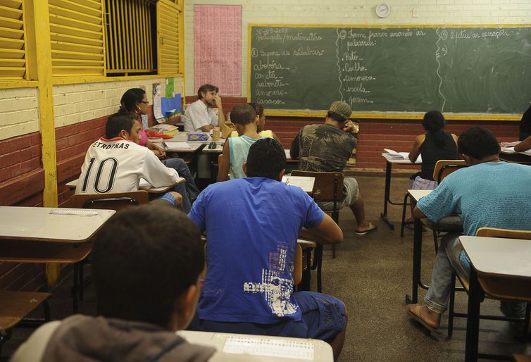 EDUCAÇÃO: Prazo para confirmar informações do ProUni termina nesta terça-feira