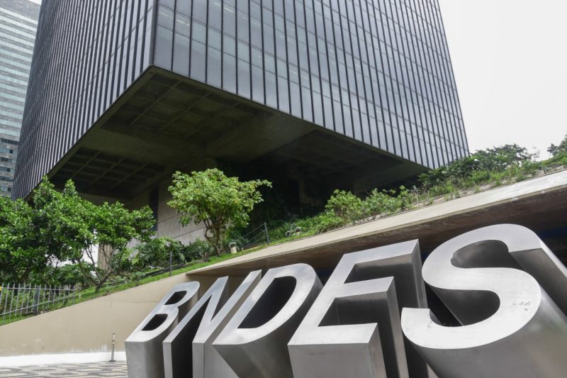 CRISE: Presidente do BNDES destaca programa de crédito para auxiliar empresas 