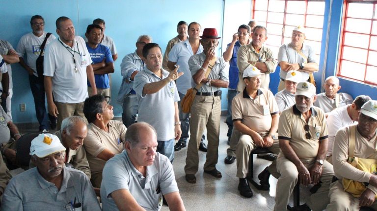 Líderes regionais, servidores da ex-Sucam participam de reunião com a direção do sindsef