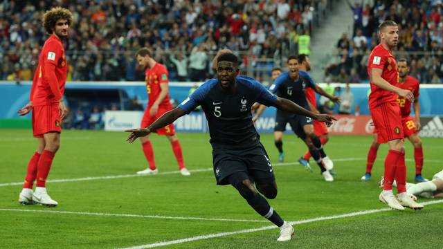 Com gol de Umtiti, França bate a Bélgica e avança à final da Copa da Rússia