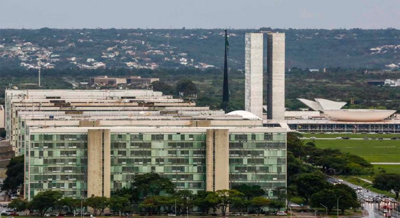 ALERTA: Sem orçamento, Governo Federal pode atrasar salários de servidores