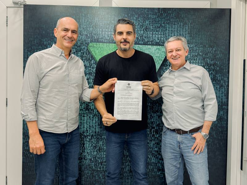 THIAGO FLORES: Vilhena avança com hemodinâmica pelo SUS