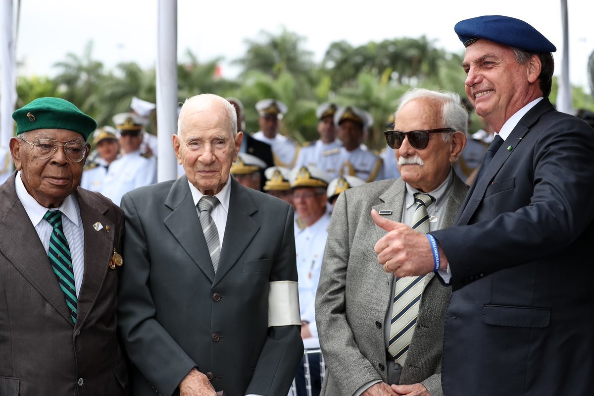 HOMENAGEM: Presidente Bolsonaro parabeniza soldados da borracha