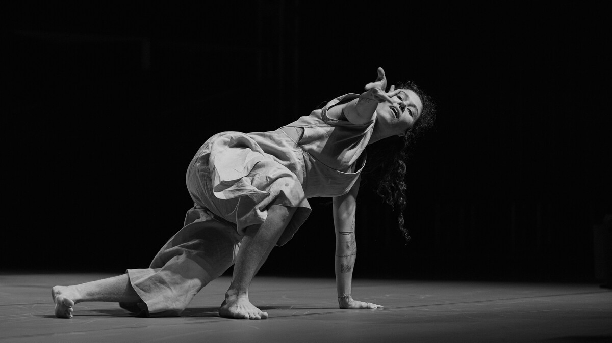 TEATRO GUAPORÉ: Espetáculo de dança Amana, do PR,  dias 22 e 23 em Porto Velho