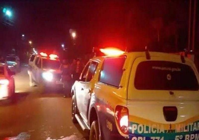 FURIOSO: Homem é preso por tentar matar esposa e vizinho a facadas na zona Sul