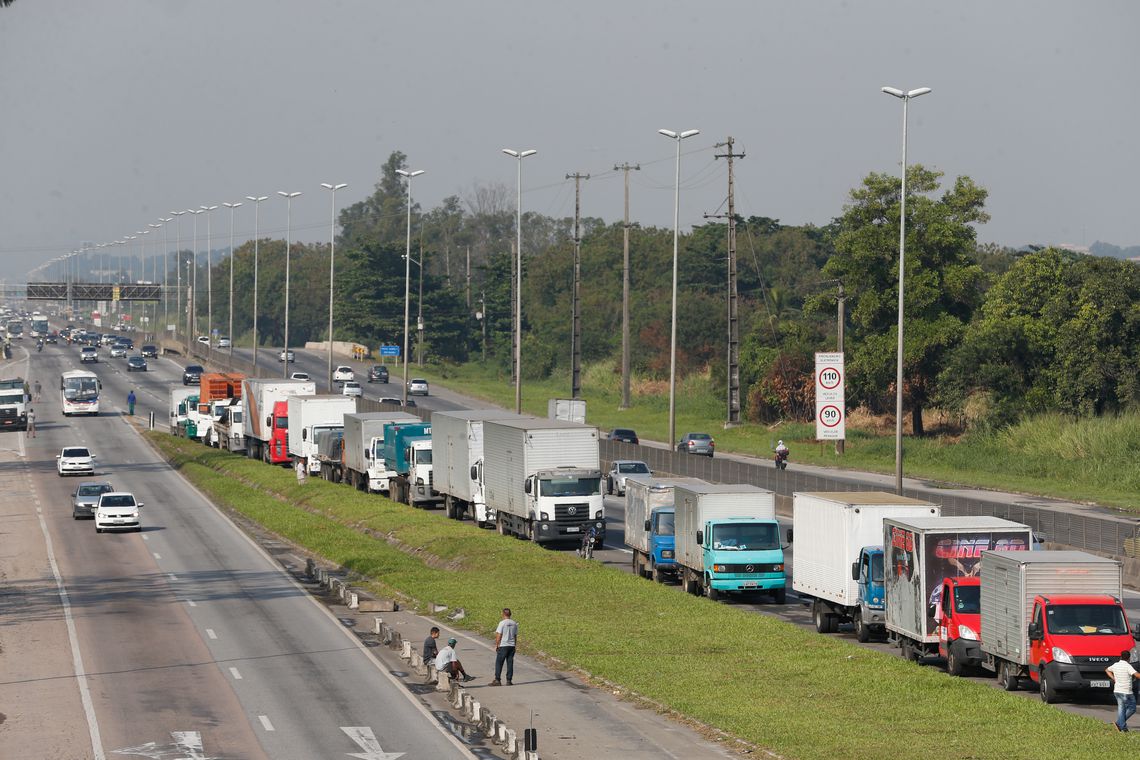 CAMINHONEIROS: Governo revê metodologia no cálculo da tabela de frete mínimo