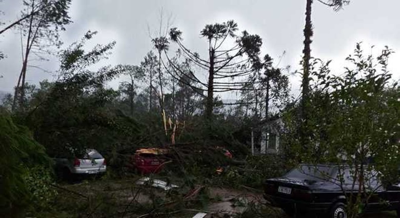 TRAGÉDIA: Tornado deixa 16 feridos e mais de 800 desabrigados em Santa Catarina