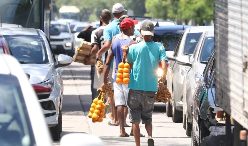 SUSTENTO: Estudo aponta a renda como um dos principais fatores para não ficar em casa