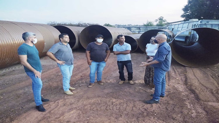 EM CASTANHEIRA: Prefeitura anuncia instalação de tubos armcos destinados pelo dep. Ezequiel Neiva