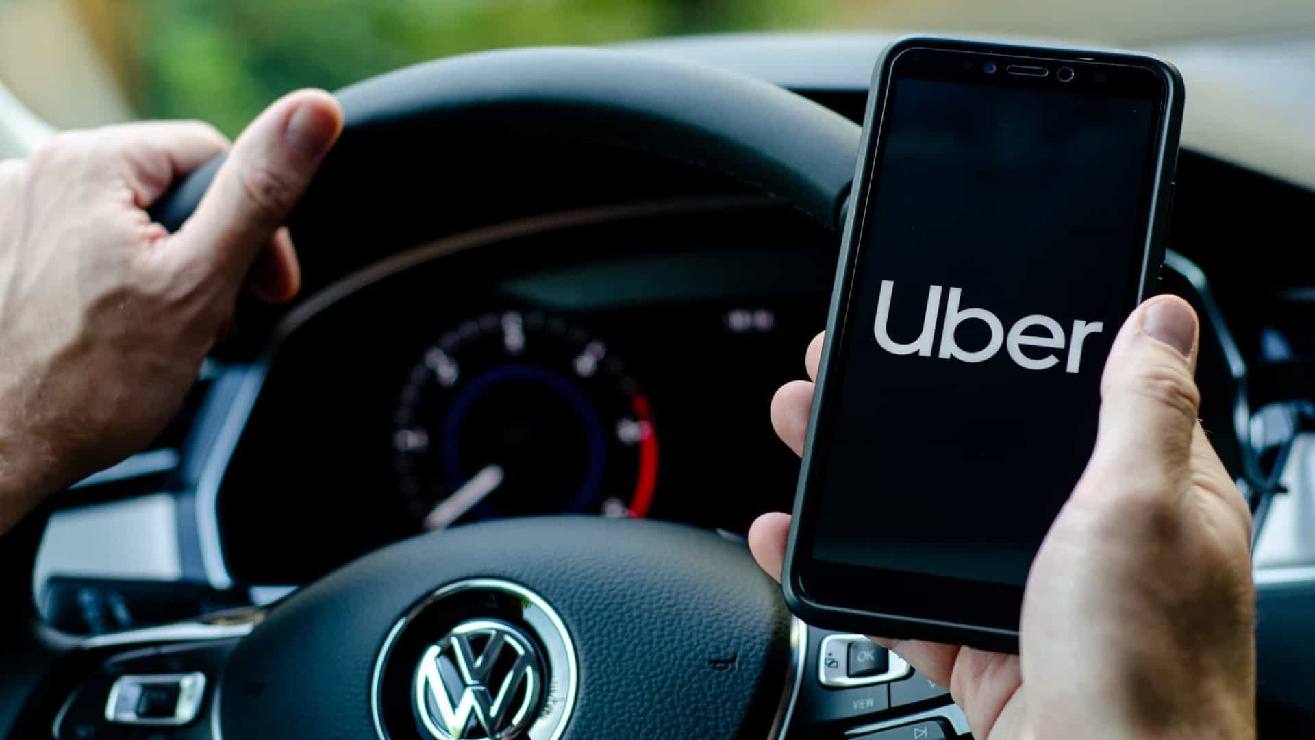 MEDIDA: Uber torna máscara obrigatória para passageiro e condutor