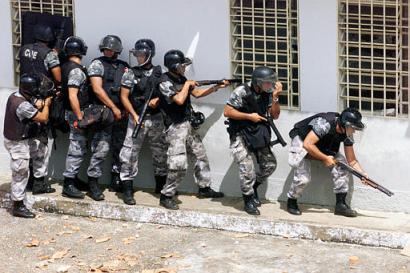 PM monta equipe para negociar a crise no presídio  Urso Branco