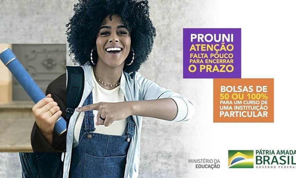 POLÊMICA: Campanha do MEC é acusada de racismo ao embranquecer mulher negra